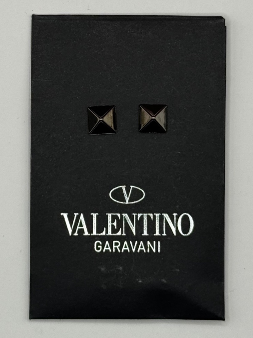 Valentino Garavani Rockstud Replacement Studs – Ruthenium Finish – Pouch